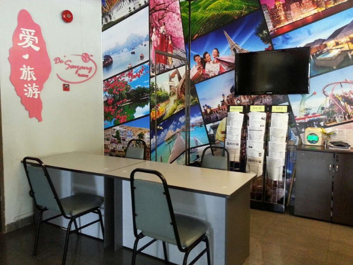 Sayang Hotel Kulai Kültér fotó